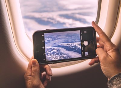 telefon komórkowy w samolocie