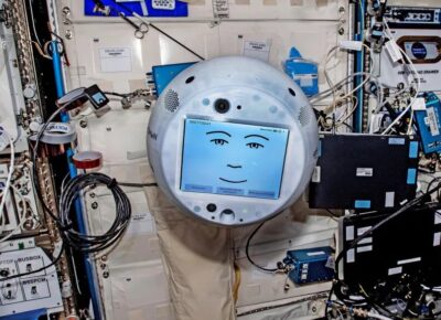 Robot CIMON / Źródło: Airbus/Space.com