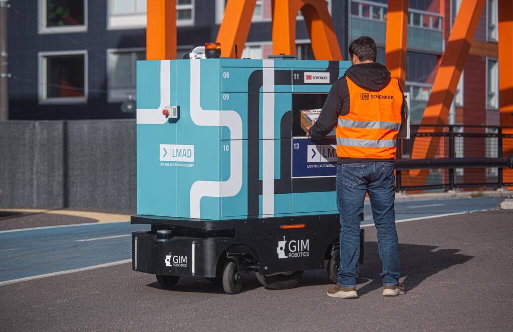 Autonomiczny robot dostawczy / Źródło: TheMayor.eu / Forum Virium Helsinki