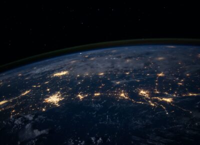 Satelitarne zdjęcie świata / Źródło: NASA